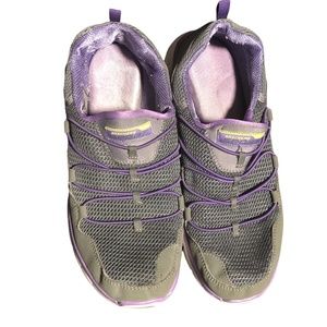 Women's Skechers Memory foam gray and purple no tie sneakers   Sz 8.5 GUC